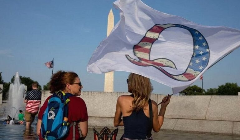  QAnon: las familias destruidas por las teorías de la conspiración en EE.UU.