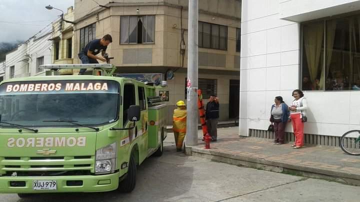  LUEGO DE VARIOS MESES INTENTANDO LLEGAR A UN ACUERDO, EL CUERPO DE BOMBEROS DE MALAGA Y LA ALCALDIA MUNICIPAL FIRMAN CONVENIO.