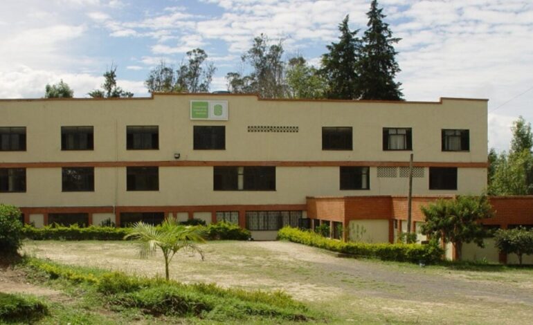  PROYECTOS Y SEMINARIO EN APICULTURA POR LA UNIVERSIDAD INDUSTRIAL DE SANTANDER SEDE MALAGA